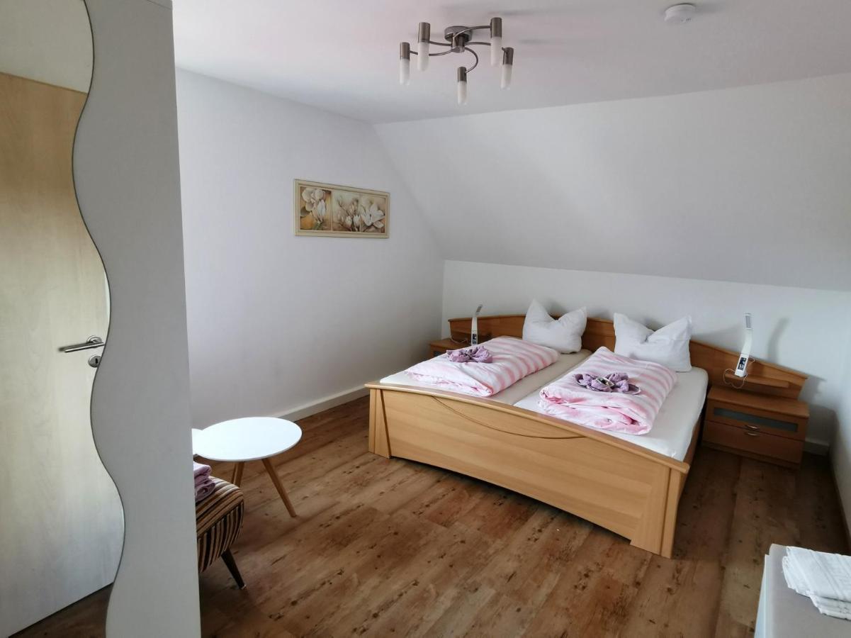 Ferienwohnung Martina Sinzing Екстериор снимка
